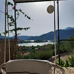 Ella Peracko Blato