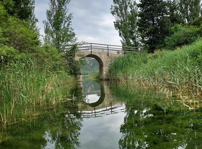 Lägenhet Ella Peracko Blato